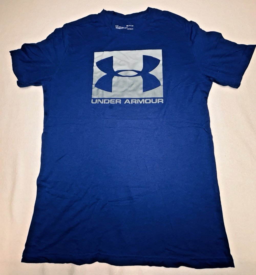 Under Armour T Shirt Womens Size S Graphic Logo Loose Fit Heatgear READ